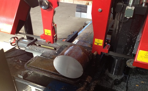 通城卧式带锯床加工时出现明显振荡如何排查？